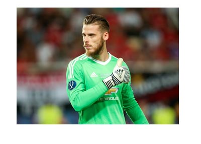 Manchester United goalkeeper, David de Gea. Thumb up. 2017-18 season.