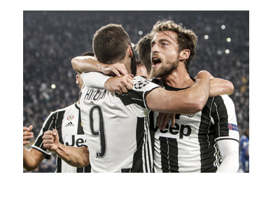 The Juventus team is celebrating in the Champions League 2016/17.  Can they beat Barcelona?